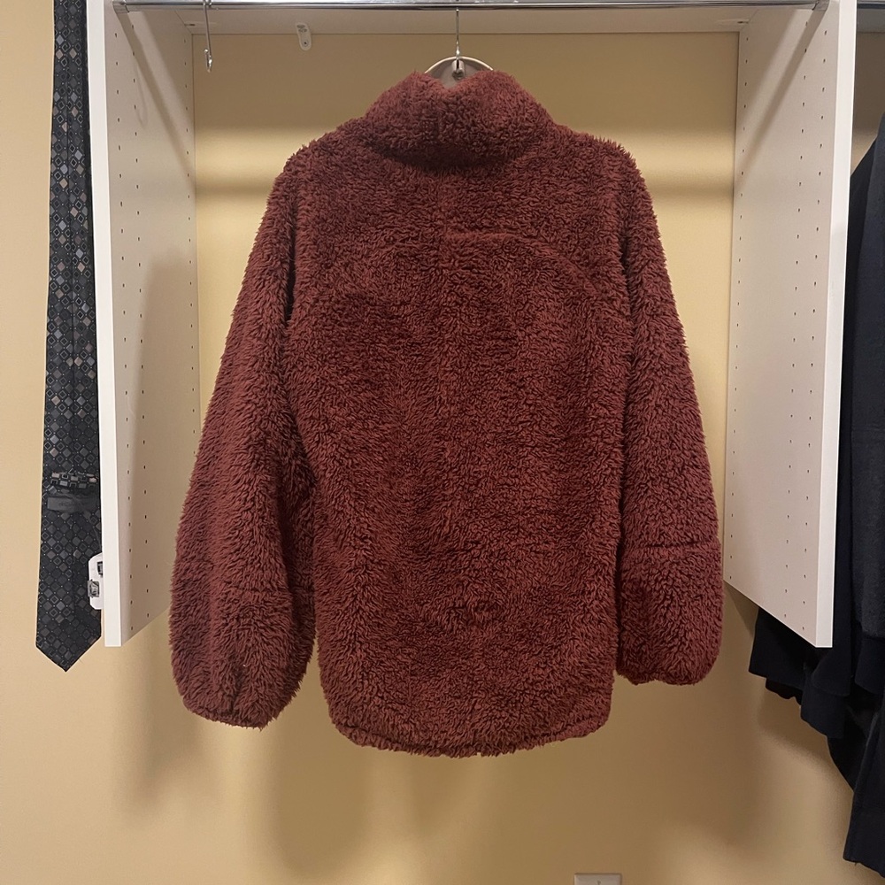 Lululemon Maroon Sherpa Pullover - Picture 3 of 11